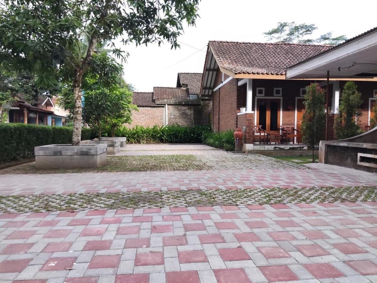 Genthong Homestay ماجلانج المظهر الخارجي الصورة