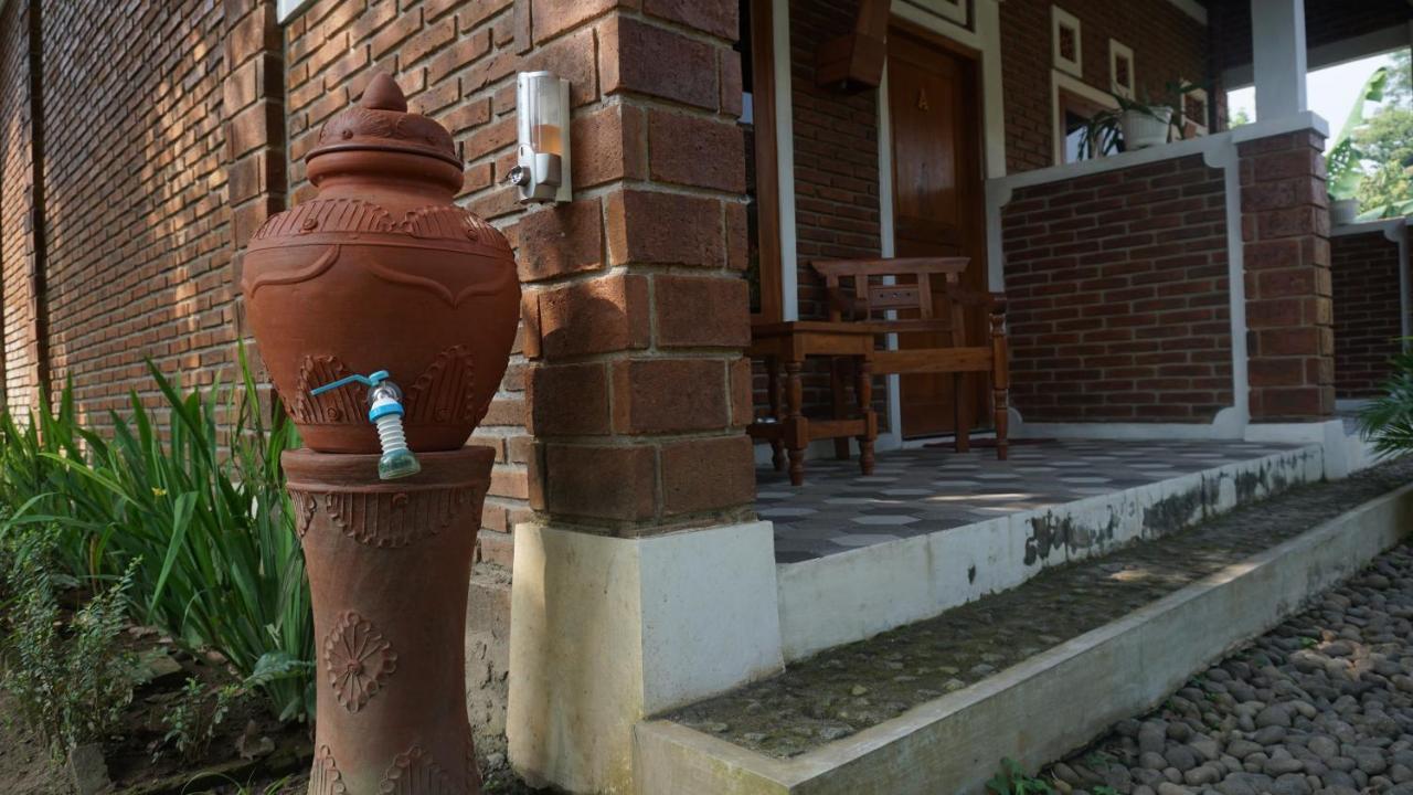 Genthong Homestay ماجلانج المظهر الخارجي الصورة