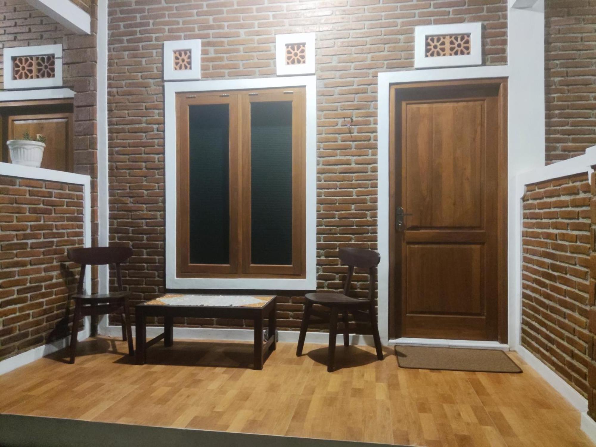 Genthong Homestay ماجلانج المظهر الخارجي الصورة