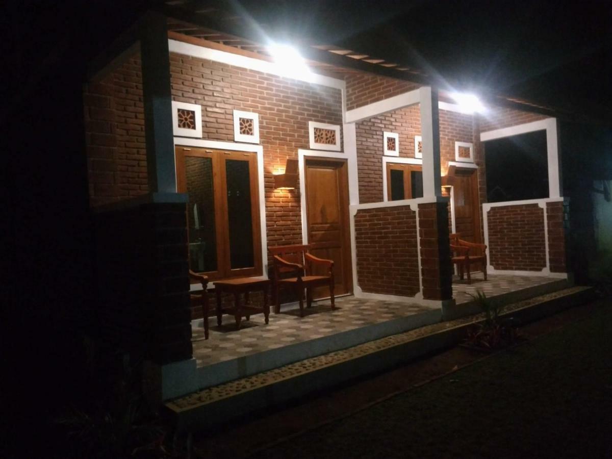 Genthong Homestay ماجلانج المظهر الخارجي الصورة